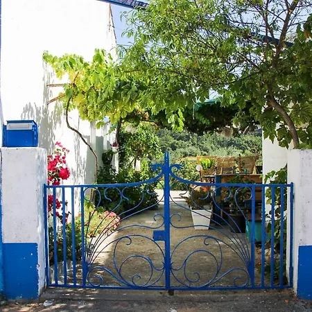 Pensión Lameira Da Longra - Bohemian Artistic House & Coliving *