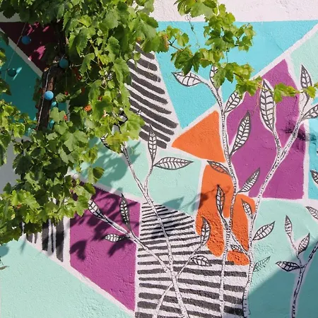 Pensión Lameira Da Longra - Bohemian Artistic House & Coliving